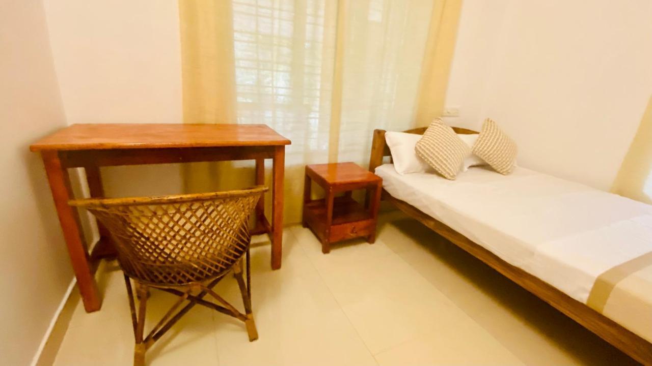 Tattwamasi Ayuryoga With Breakfast And Yoga Hotel Varkala Kültér fotó