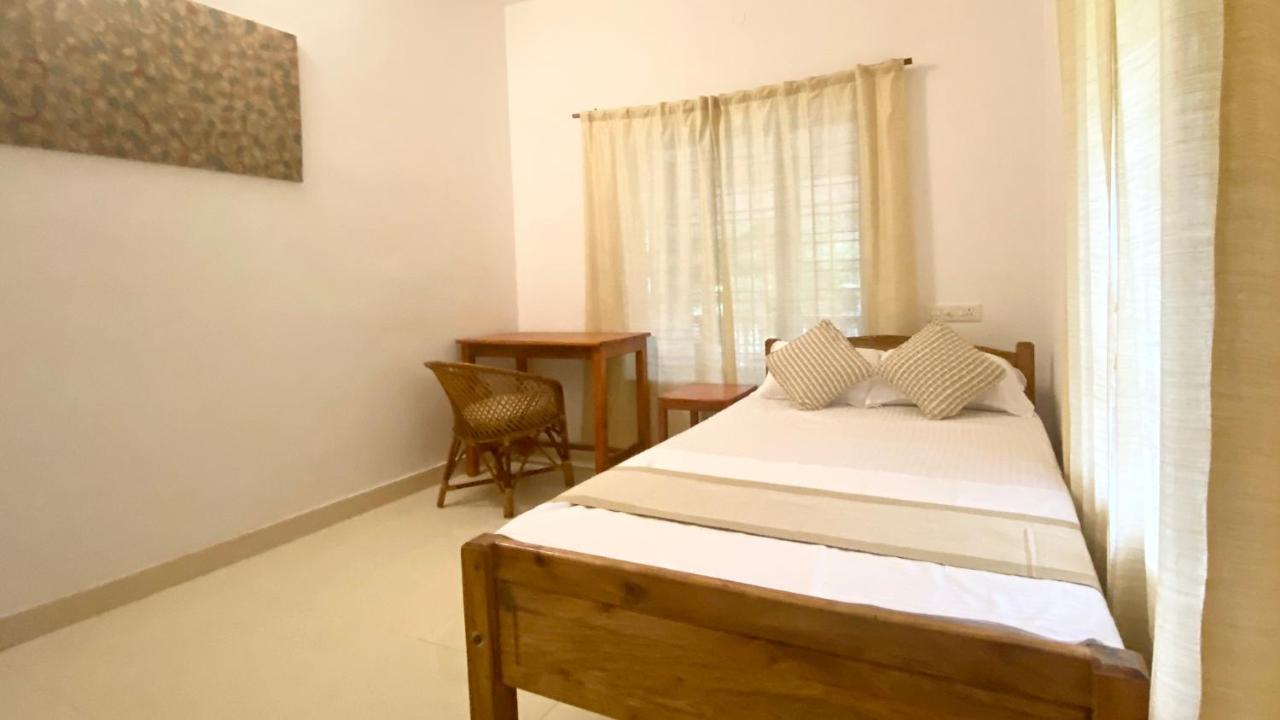 Tattwamasi Ayuryoga With Breakfast And Yoga Hotel Varkala Kültér fotó
