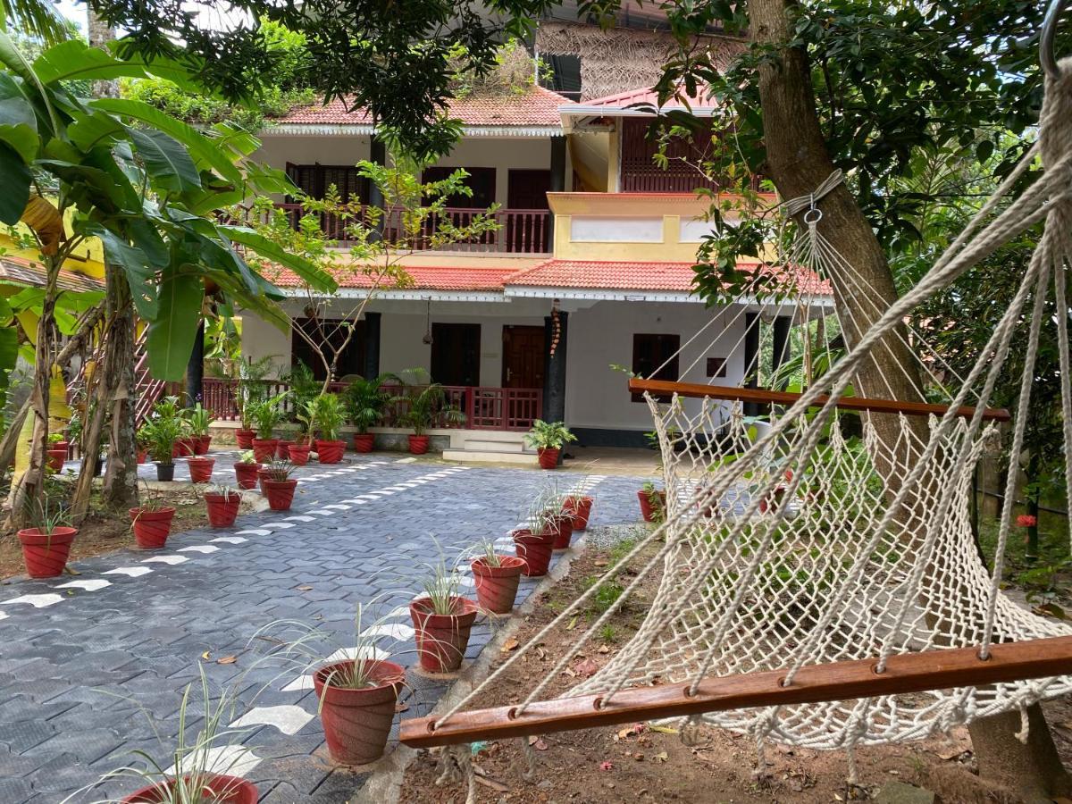 Tattwamasi Ayuryoga With Breakfast And Yoga Hotel Varkala Kültér fotó
