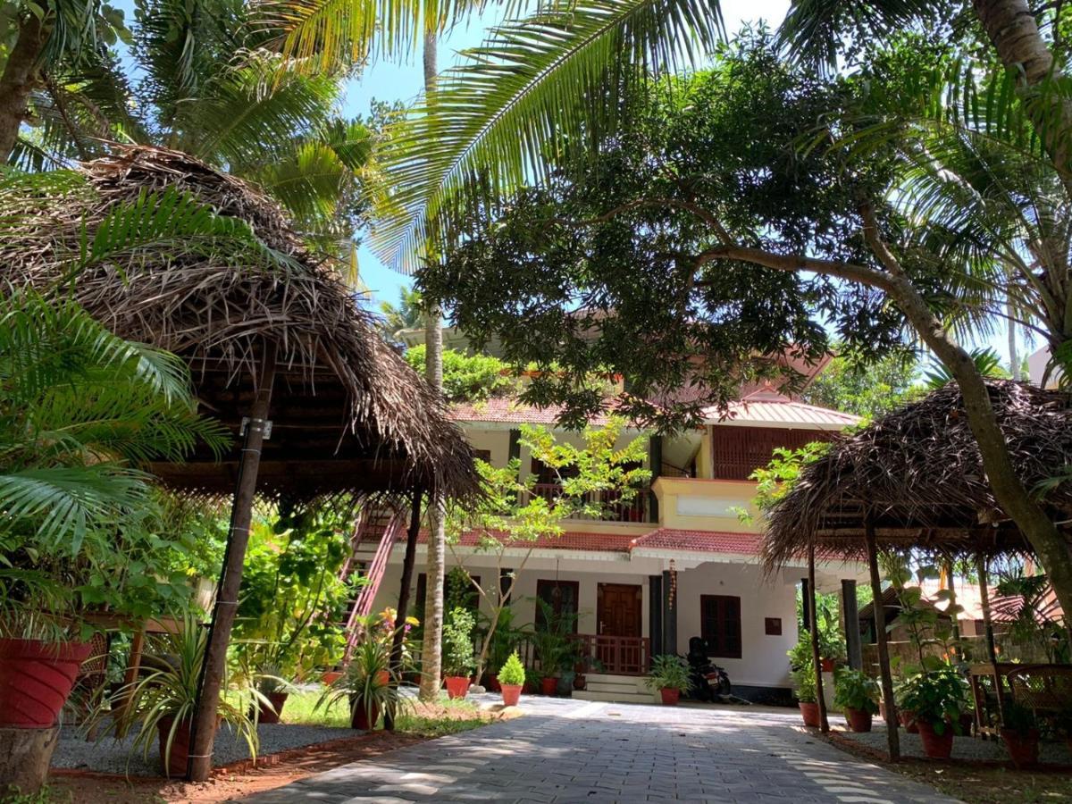 Tattwamasi Ayuryoga With Breakfast And Yoga Hotel Varkala Kültér fotó